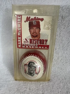 MARK McGWIRE SPORT MEMORABILIA STAGIONE 1998 HOME RUN RECORD - Foto 1 di 4