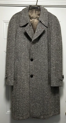 Wells & Coverly Wool Winter Coat Man of Aran Irish Tweed Herringbone Mens 40R - Image 1 of 4