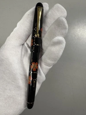 PILOT перьевая ручка Kokoukai вручную URUSHI 14K #5 M - MAKIE сливы цветы - Изображение 1 из 4