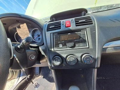 Used Infotainment Display fits: 2013 Subaru Xv crosstrek 2.0L clock and temperat Foto 1 de 4