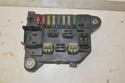 Caja de fusibles eléctricos Kawasaki Ninja 900 1000R GPZ 750 4X7-82170-00-00 1981-1983 Foto 1 de 3