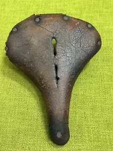 Vintage 1940s BROOKS B66 Lady’s Model Lots Patina for Display Bike or to RESTORE - Picture 1 of 6