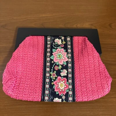 Bolso de mano Vera Bradley de paja con pétalos de cachemira Foto 1 de 4