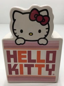 Banco de monedas Hello Kitty 2012 coleccionable frasco de cerdito decoración de habitación - Imagen 1 de 12