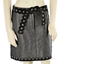 Minifalda Maje de cuero negra adornada de gamuza con cinturón talla 40 Foto 1 de 4