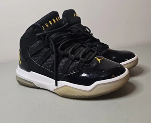Air Jordan Max Aura Black University Gold White, Size US 4Y - Picture 1 of 8
