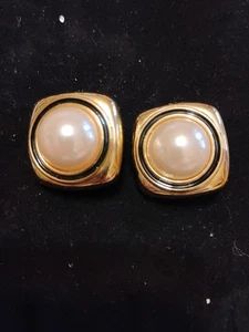Pendientes de clip de colección Joan Rivers imitación perla tono dorado - Imagen 1 de 3