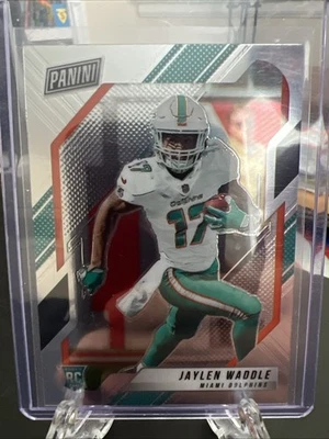 2021 Panini National Convention VIP Gold Pack - Rookies Jaylen Waddle #RC5 (RC) - Image 1 of 3