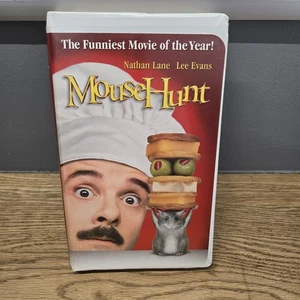 Mouse Hunt (VHS, 1998, DreamWorks Clamshell Case) Nathan Lane, Lee Evans - Picture 1 of 4