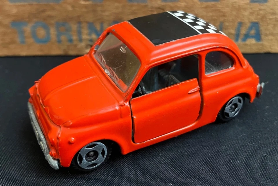 Poliestilo techo a cuadros naranja muy raro Fiat 500 L como Abarth excelente estado. Foto 1 de 4