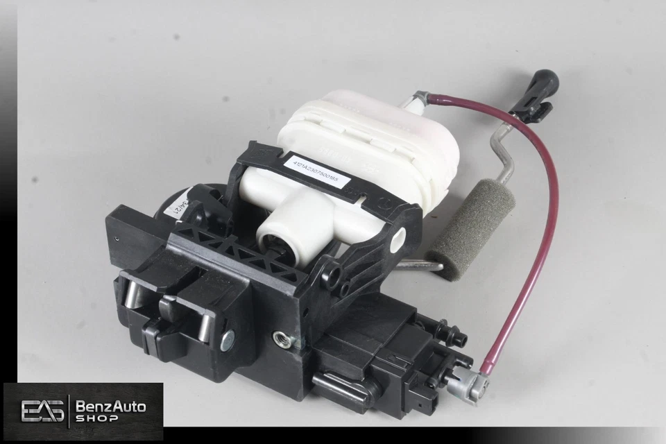 03-12 Mercedes R230 SL55 SL600 Tapa Trasera Cerradura Cierre Manija Conjunto OEM Foto 1 de 4