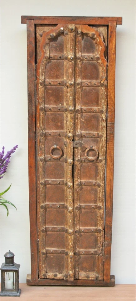 Paneles de ventana altos grandes de madera antiguos con marco originales antiguos muy finos Foto 1 de 4