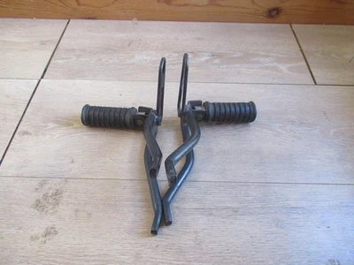 XT 225 YAMAHA 2006 XT 225 2006 ESTRIBERAS DE PASAJERO Foto 1 de 4