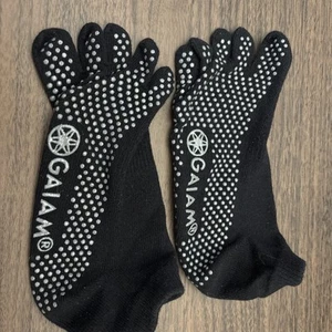 GAIAM Yoga Socks Black and Gray Super Grippy All Grip No Slip Size: NWOT Size L - Picture 1 of 2