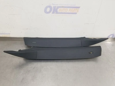 Land Rover Discovery 2019 interior un pilar juego de molduras negro 19  Foto 1 de 4