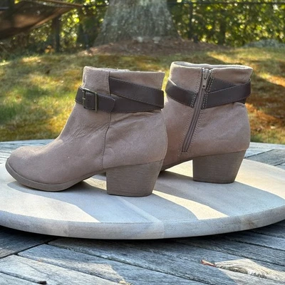 Botines Dexter Mujer Gamuza Taupe Talla 8.5 Elegantes y Versátiles Suave Imitación Foto 1 de 4