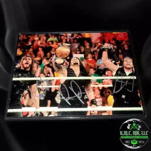 *WWE REINADOS ROMANOS SETH ROLLINS DECANO AMBROSE 3X FIRMADO AUTOGRAFIADO 8X10 ESCUDO VE - Imagen 1 de 1