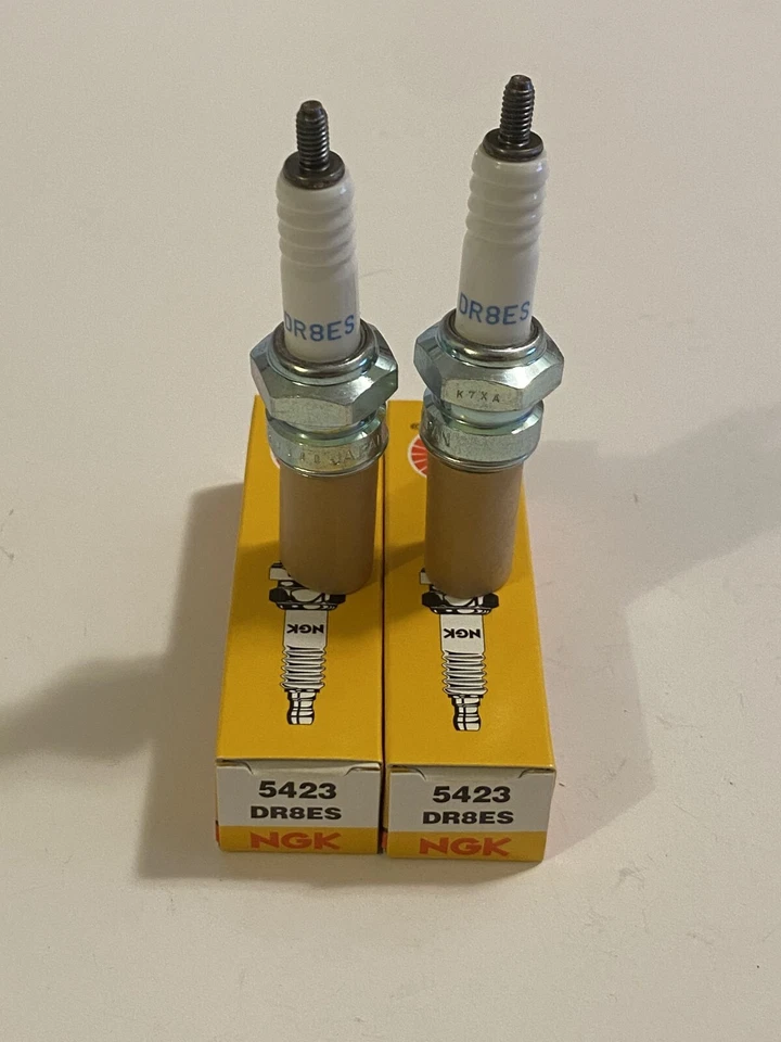 BUJÍAS NGK NÍQUEL NUEVAS 5423 (CANTIDAD. 2) DR8ES SE ADAPTA A FERRARI LAMBORGHINI YAMAHA Foto 1 de 1