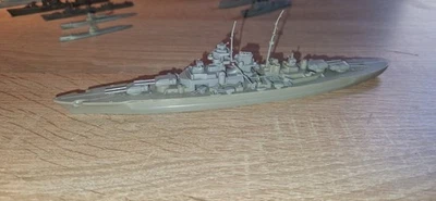 Airfix Schlachtschiff Bismarck Deutsche Kriegsmarine 1:1200 Konvolut sammeln  - Bild 1 von 4