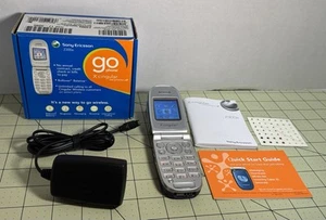 SONY ERICCSON Z300a Blue and Silver Flip Phone CINGULAR - Picture 1 of 18