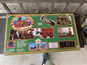 Juego de tren expreso mágico de Navidad juguetes estatales juguete años 90 vintage funciona música luz - Imagen 1 de 14