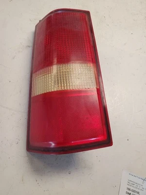 Luz trasera izquierda del conductor para furgoneta Express 2500 03-21 418811 Foto 1 de 4