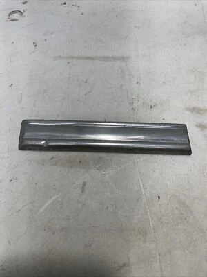 1942-1948 FORD SUPER DELUXE RH COWL SIDE TRIM MOLDING ORIGINAL VINTAGE — 第 1/3 张图片