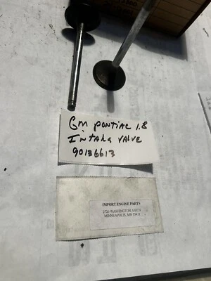 VÁLVULA DE ADMISIÓN USADA PARA PONTIAC SUNBIRD 1.8 OHC 1982-1986 90136613 USADA VENDIDA CADA UNA Foto 1 de 2