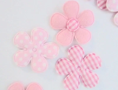 60 apliques/recorte de flores de tela a cuadros/lunares suizos de fieltro rosa pastel/lunares a cuadros L85 Foto 1 de 2