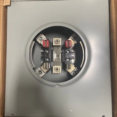 Enchufe medidor duro flecha Crouse Hinds RS102A 1 FASE 3 HILOS 200A TIPO 3R 4 MORDAZAS Foto 1 de 4