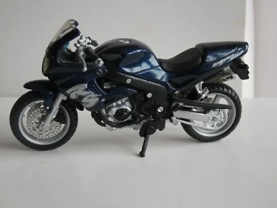 moto miniature 1/18 TRIUMPH RS - Photo 1/3