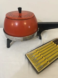 Hoover Model 8610 Electric Fry Pan Fondue Set w/ Box & 6 Forks VTG MCM - Picture 1 of 24