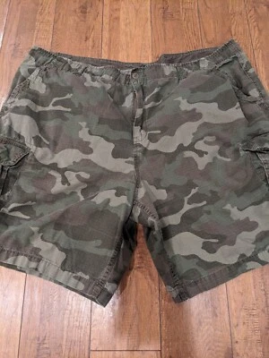 Pantalones Cortos Faded Glory Verde Camuflaje Oscuro Talla 46 Foto 1 de 4
