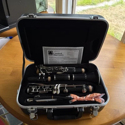 Clarinete de estudiante Olds NCL112 nuevo nunca tocado Foto 1 de 4