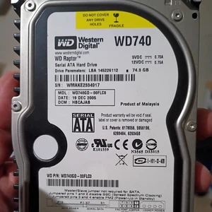Western Digital RAPTOR Hard Drive 74.8GB 10K RPM SATA 3.5'' WD360GD - - Picture 1 of 4