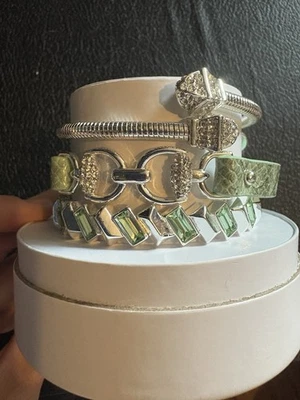 Bomb Party Summer Stacks 2025 She's Green With Envy ST54503 plateado Foto 1 de 4