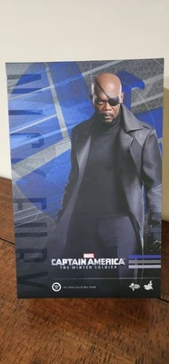 HOT TOYS MMS315 NICK FURY CAPITÁN AMÉRICA SOLDADO DE INVIERNO CAJA ABIERTA NUEVO Foto 1 de 4