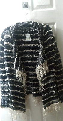 Cárdigan Anthropologie La Fee Verte con flecos delanteros abiertos para mujer talla S boho nuevo con etiquetas negro Foto 1 de 4