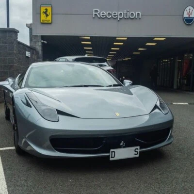 Ferrari 458 Italia/Spider soporte licencia, sin taladro - Imagen 1 de 4