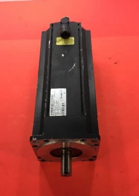 TÉCNICAS DE CONTROL SERVOMOTOR DUTYMAX DS 142DUE300CBCAA 380/440V 3000RPM. 1L Foto 1 de 4