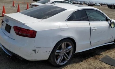 Airbag de joelho de passageiro 2011-2012 Audi S5 destro fabricante de equipamento original - Imagem 1 de 4