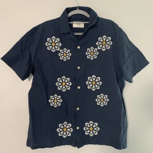 Neu Folk Kota kurzärmliges blaues Leinenhemd mit Knopfleiste für Herren Größe Medium - Bild 1 von 2