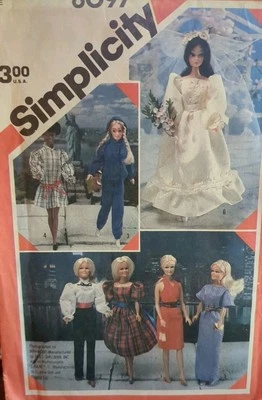 VINTAGE SIMPLICITY SEWING CRAFT PATTERN 6097 11 & 1/2 INCHE DOLL WARDROBE UC/FF - Image 1 of 4