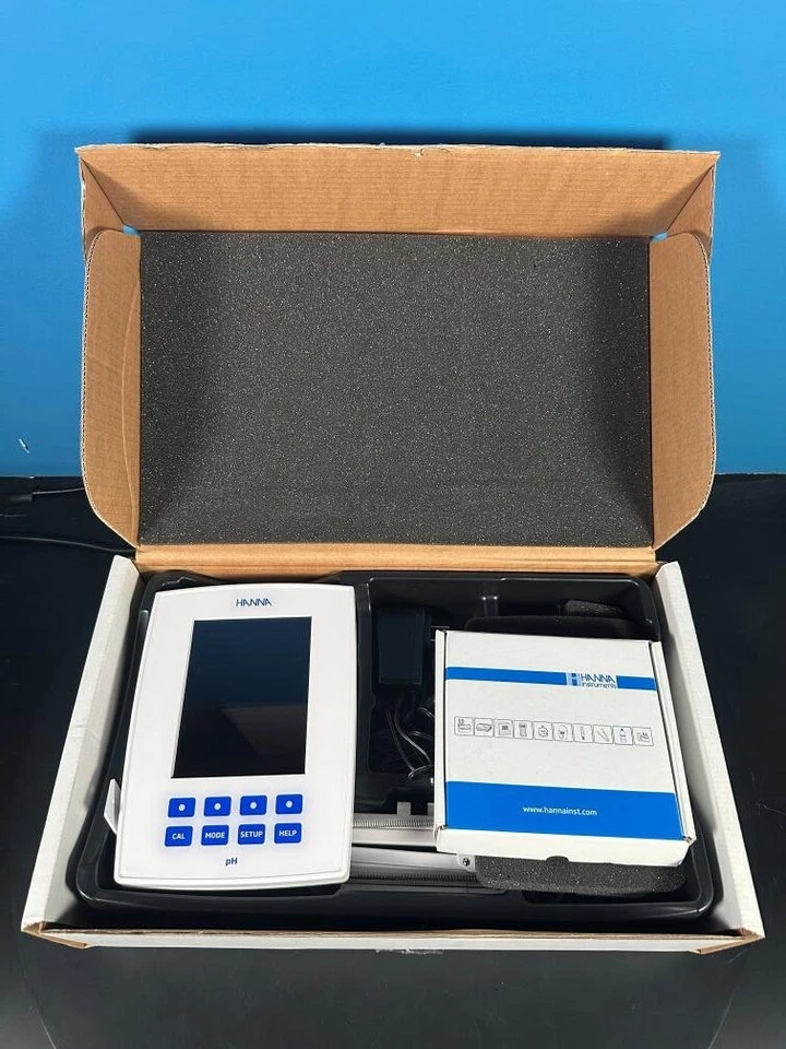 Hanna Instruments pH 温度台计 HI15221-01 — 第 1/1 张图片
