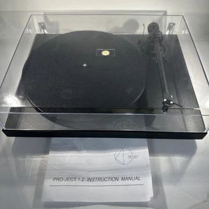 Tocadiscos Pro-Ject 1.2 Phono Plug & Play (Negro) - Imagen 1 de 16