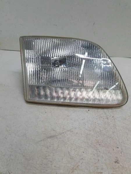 Faro de pasajero Heritage para camioneta Ford F150 97-04 OEM Foto 1 de 4