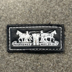 Parche cosido vintage de cuero negro con logotipo de Levi’s Strauss And Company - Imagen 1 de 4