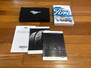 Ford Mustang 2017 manual del propietario con estuche OEM envío gratuito - Imagen 1 de 1