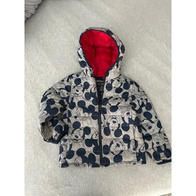 Chaqueta acolchada Baby Gap Disney Mickey Mouse gris azul marino talla 5 niño pequeño Foto 1 de 4