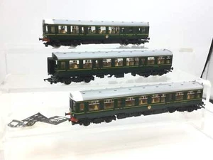 Hornby R687 OO Gauge BR Green Class 110 3 Car DMU - Picture 1 of 4